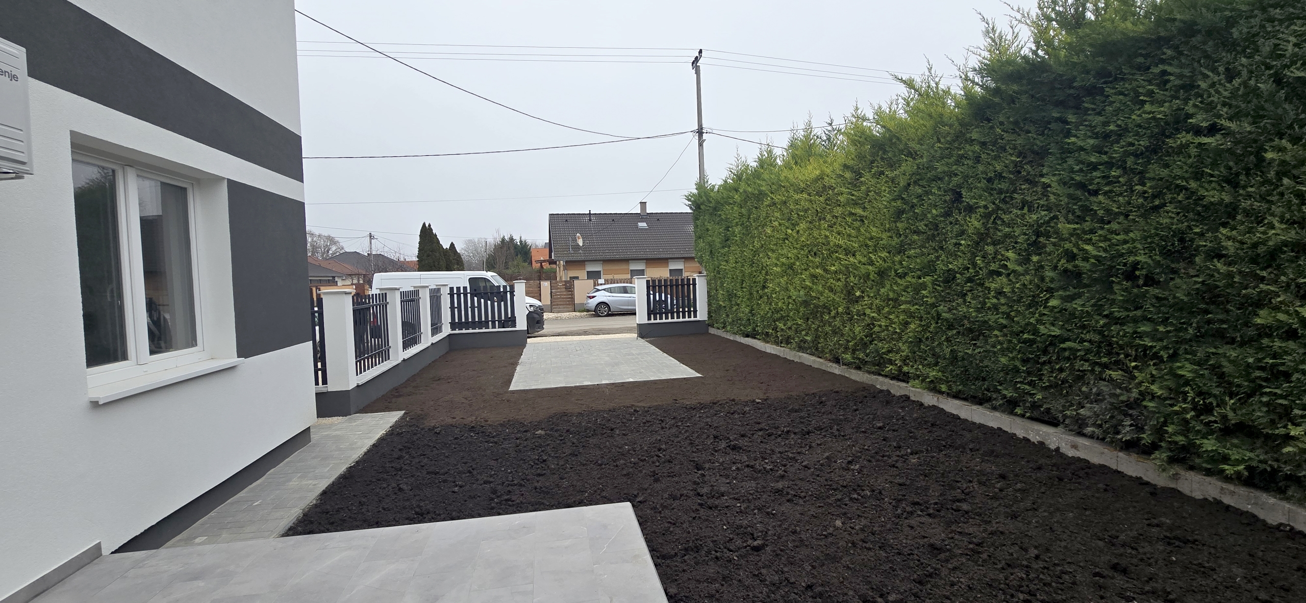 Kertkapcsolatos Lakás - Új építésű Dupla komfortos Sorházban ( 2 fürdőszoba + 4 szoba + nappali)