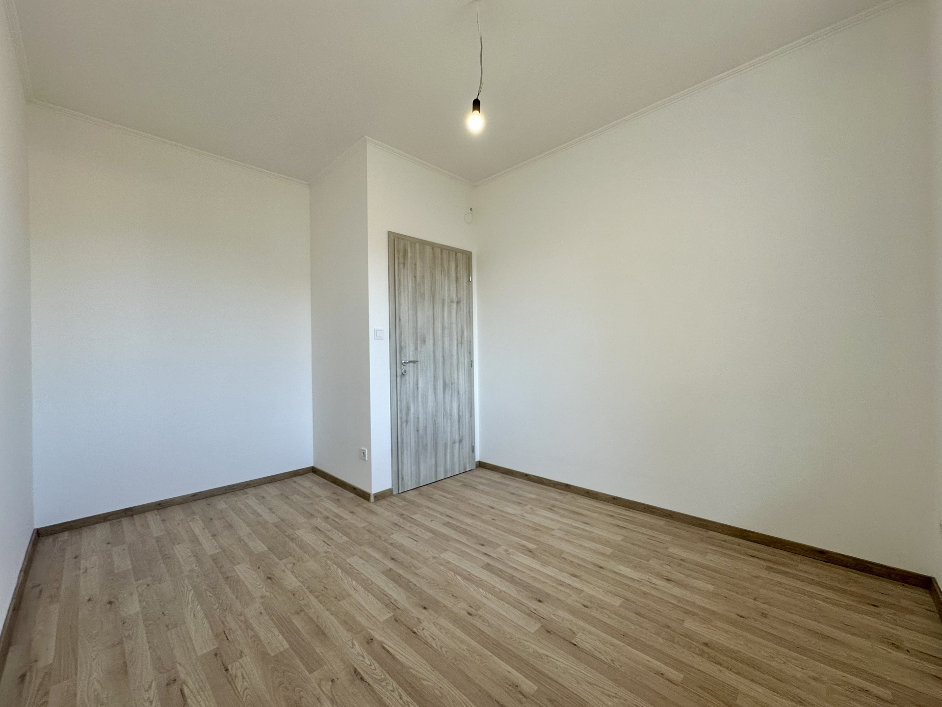 20260225_081512417_iOS