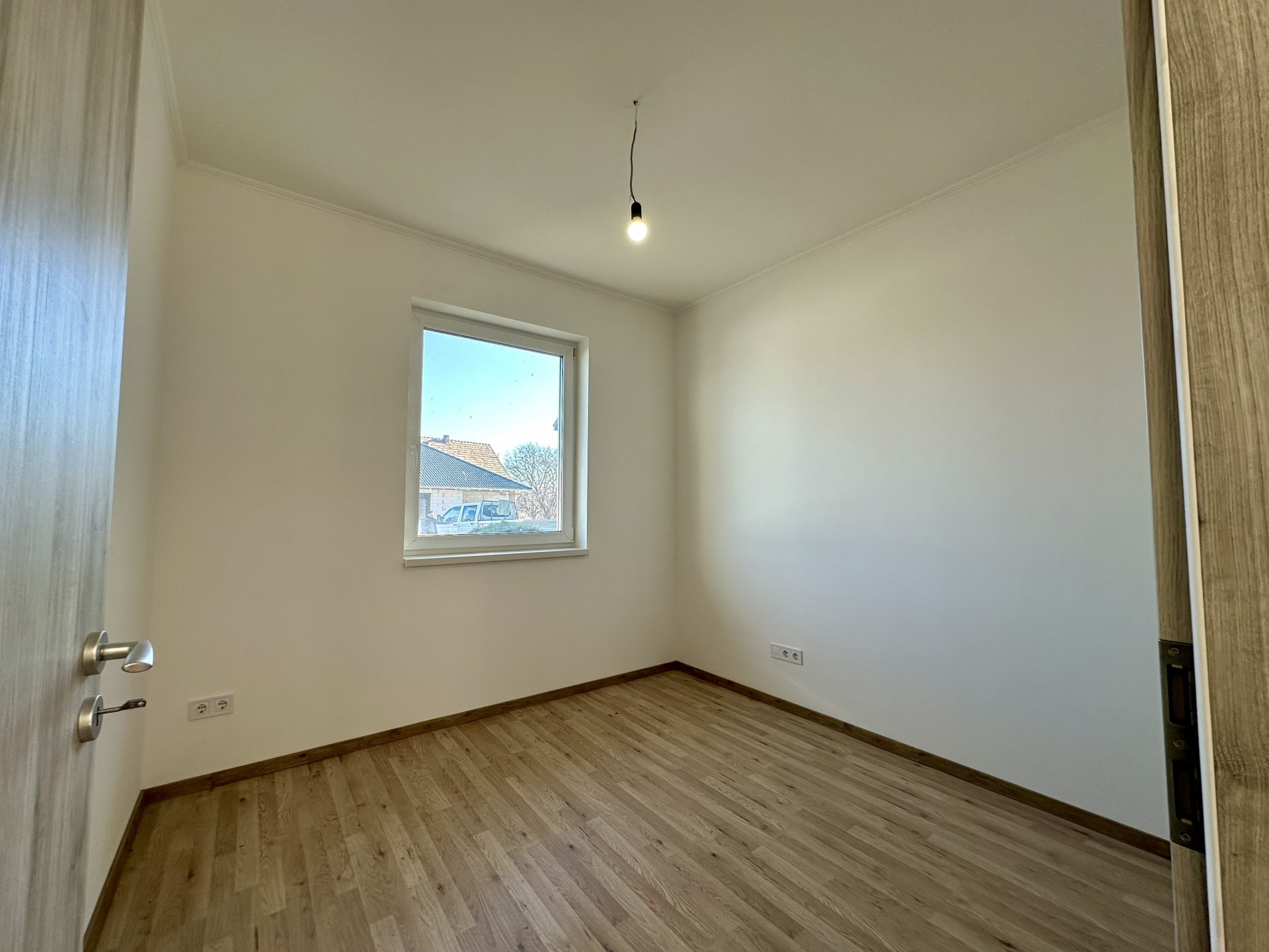 20260225_081557988_iOS