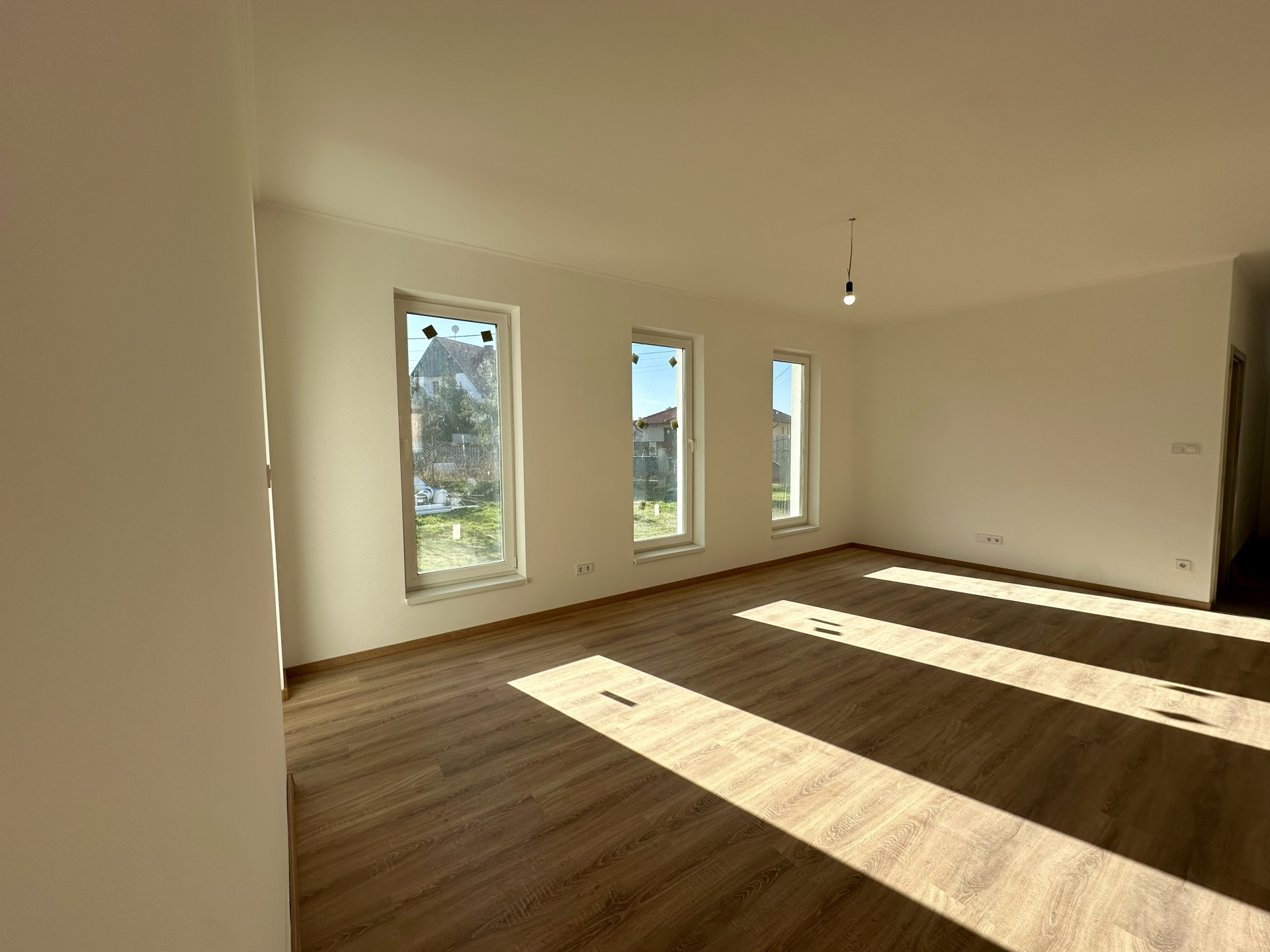 20260225_082101152_iOS