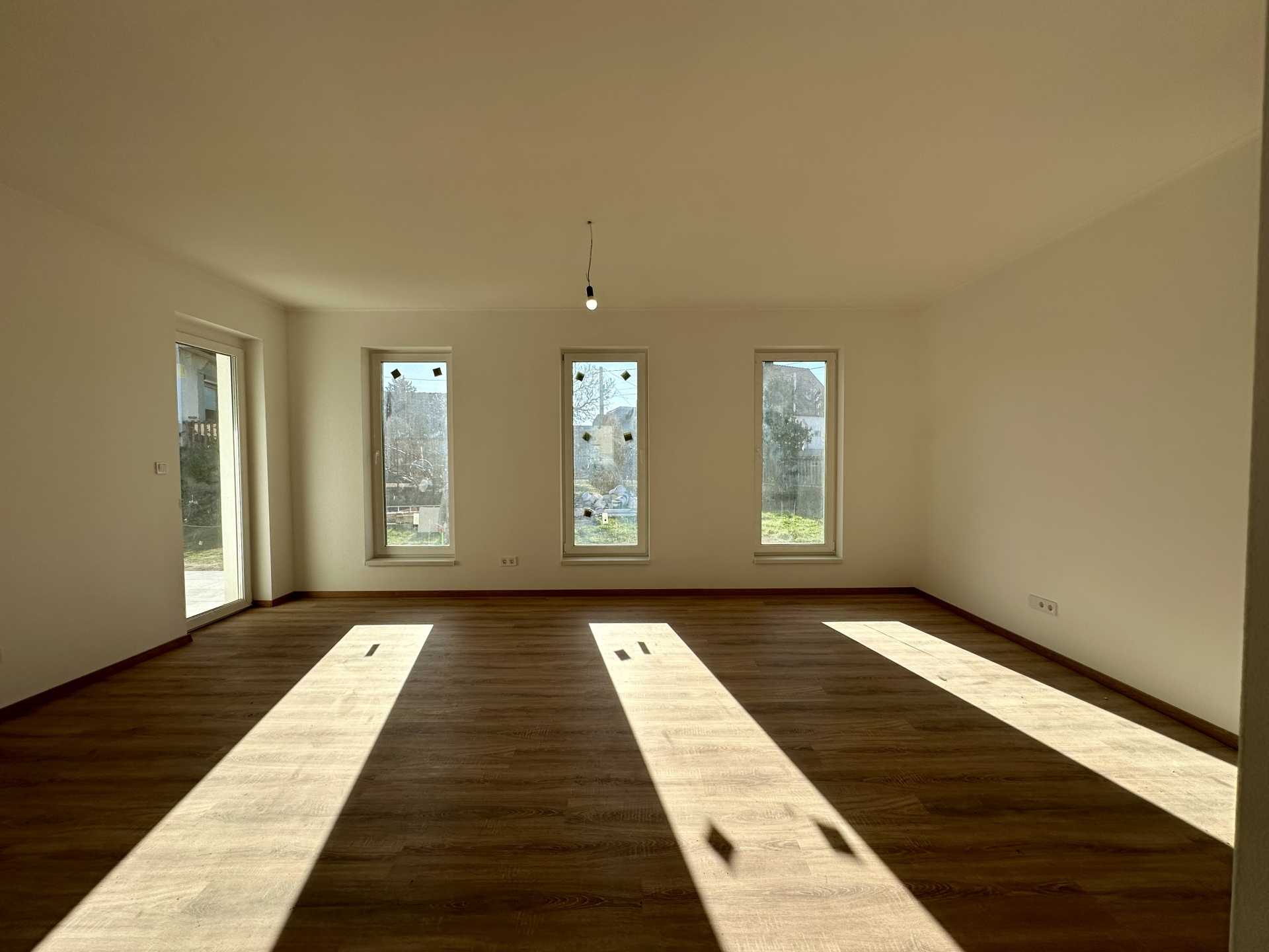 20260225_082427508_iOS