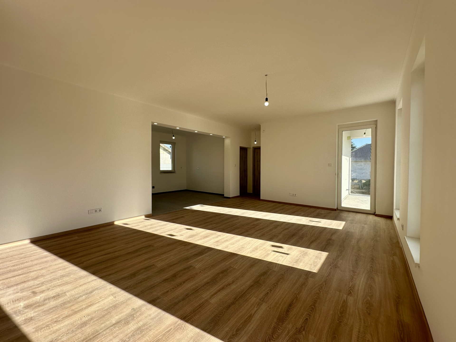 20260225_082522015_iOS