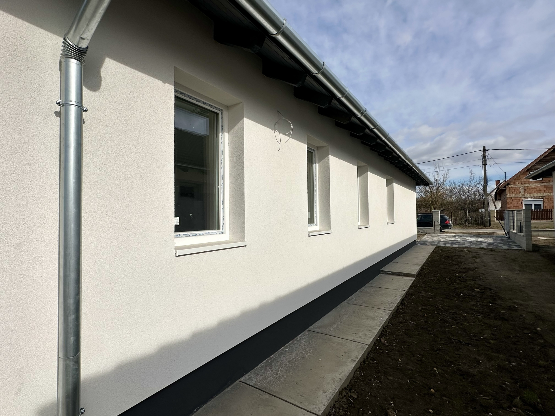 20260225_092339589_iOS copy