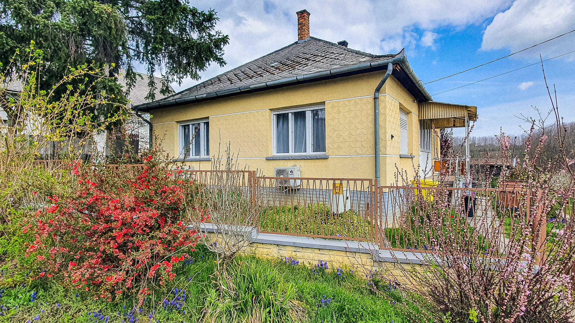 Somogy megyei családi ház eladó – jó elosztás, hátsó kerttel, panorámával