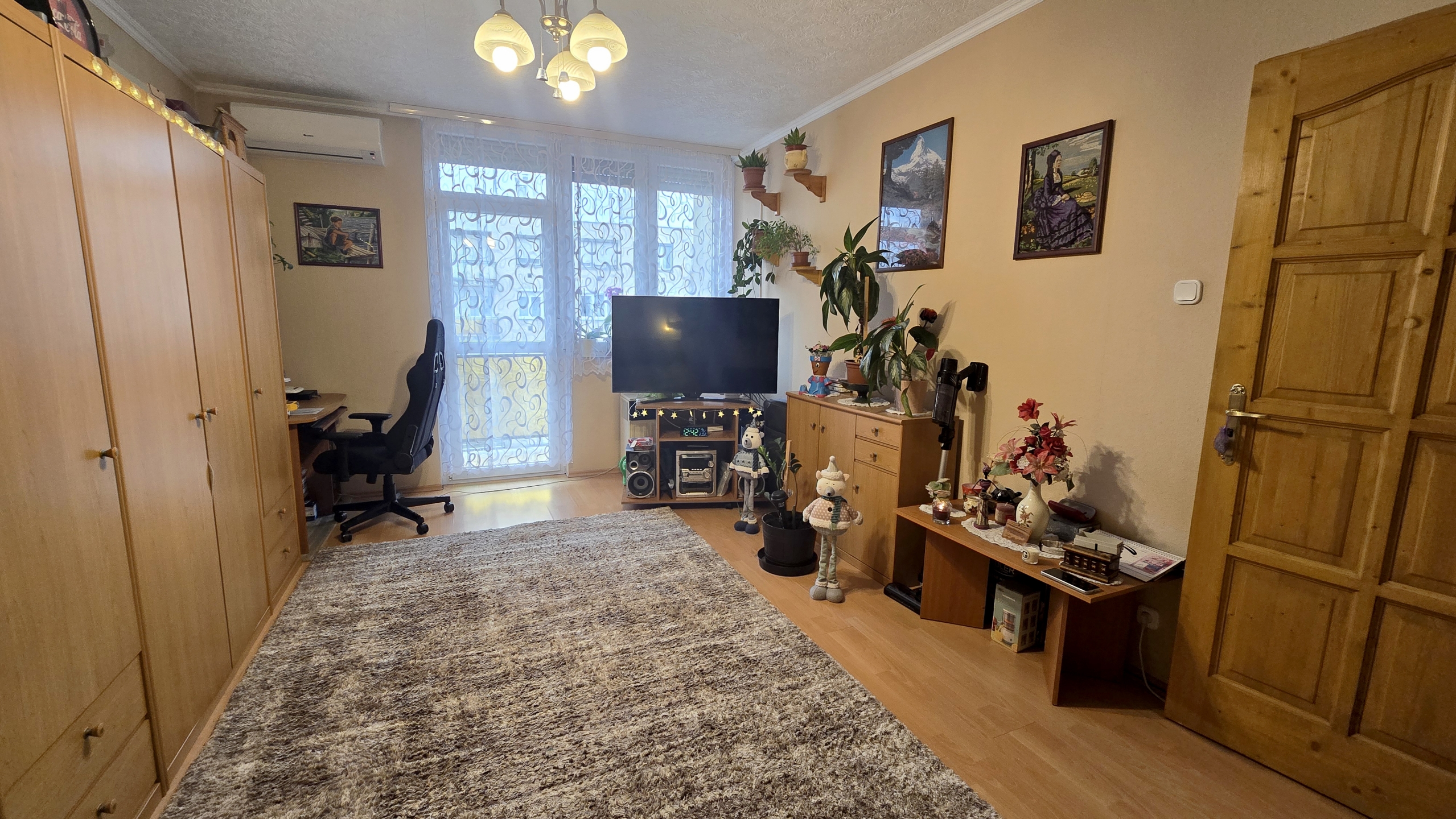 Kellemes, két szobás lakás hoztam Önöknek, megfizethető áron!